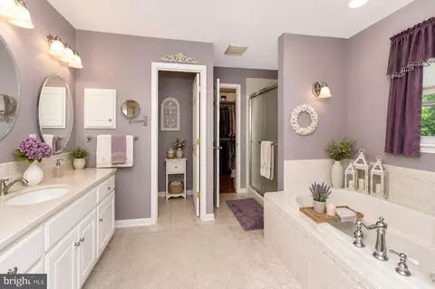 Bath - 6213 White Oak Dr, Frederick, MD 21701 photo 1 of 5