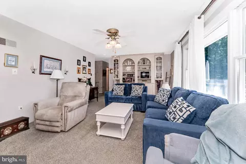 Living - 6213 White Oak Dr, Frederick, MD 21701 photo 1 of 3