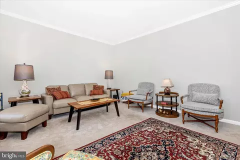 Living - 105 Crossing Pointe Ct, Frederick, MD 21702 photo 2 of 3