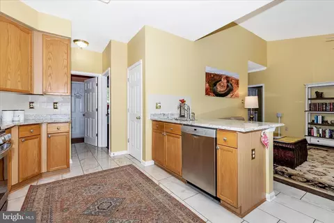 Kitchen - 105 Crossing Pointe Ct, Frederick, MD 21702 photo 2 of 3