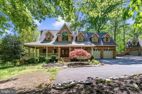 Exterior - 5019 Old Swimming Pool Rd, Frederick, MD 21703 photo 28 of 31