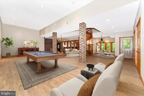Living - 5019 Old Swimming Pool Rd, Frederick, MD 21703 photo 10 of 15