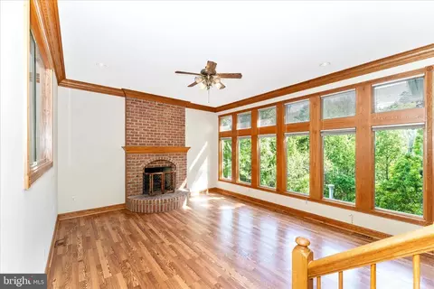 Living - 5019 Old Swimming Pool Rd, Frederick, MD 21703 photo 2 of 15