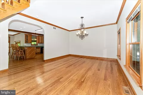 Dining - 5019 Old Swimming Pool Rd, Frederick, MD 21703 photo 1 of 4