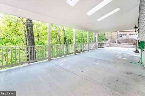 Exterior - 5019 Old Swimming Pool Rd, Frederick, MD 21703 photo 15 of 31