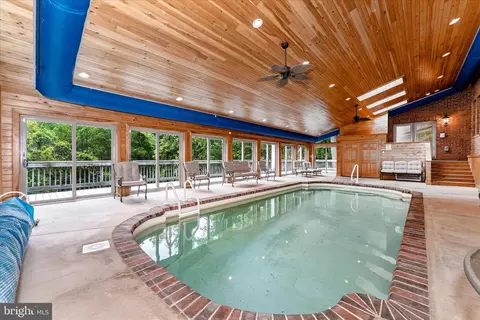 Exterior - 5019 Old Swimming Pool Rd, Frederick, MD 21703 photo 8 of 31