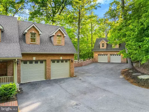 Exterior - 5019 Old Swimming Pool Rd, Frederick, MD 21703 photo 31 of 31