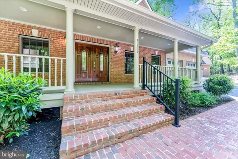 Exterior - 5019 Old Swimming Pool Rd, Frederick, MD 21703 photo 5 of 31