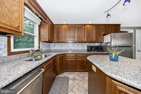 Kitchen - 6641 Jefferson Blvd, Frederick, MD 21703 photo 6 of 6