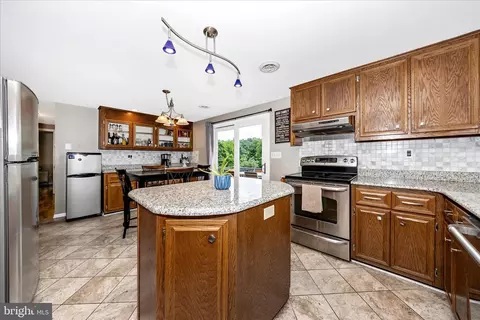 Kitchen - 6641 Jefferson Blvd, Frederick, MD 21703 photo 5 of 6
