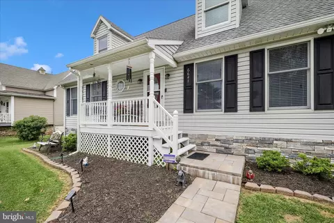 Exterior - 6641 Jefferson Blvd, Frederick, MD 21703 photo 3 of 12