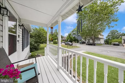 Exterior - 6641 Jefferson Blvd, Frederick, MD 21703 photo 4 of 12