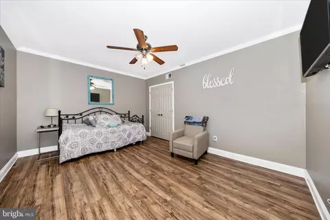 Bedroom - 6641 Jefferson Blvd, Frederick, MD 21703 photo 10 of 11