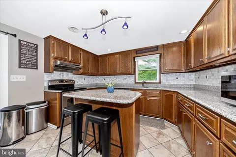Kitchen - 6641 Jefferson Blvd, Frederick, MD 21703 photo 2 of 6