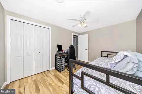Bedroom - 6641 Jefferson Blvd, Frederick, MD 21703 photo 5 of 11