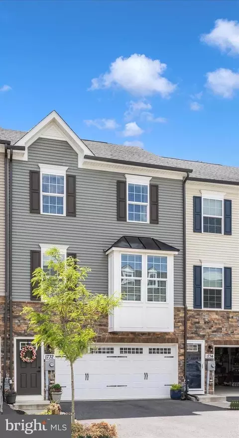 Exterior - 1732 Atlas Dr, Frederick, MD 21702 photo 3 of 11