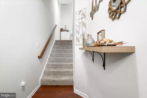 Entry Way - 4668 Cambria Rd, Frederick, MD 21703 photo 3 of 6