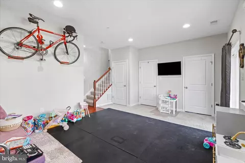 Entry Way - 4668 Cambria Rd, Frederick, MD 21703 photo 5 of 6