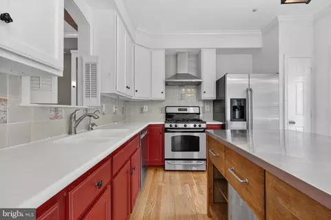 Kitchen - 2213 Lamp Post Ln, Frederick, MD 21701 photo 2 of 5