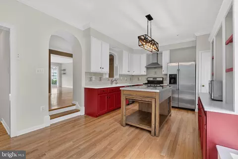 Kitchen - 2213 Lamp Post Ln, Frederick, MD 21701 photo 4 of 5