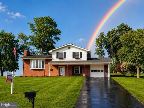 4510 Willow Tree Dr, Middletown, MD 21769