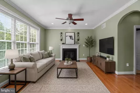 Living - 4229 Lafayette St, Frederick, MD 21704 photo 6 of 8