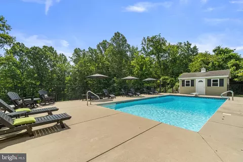 Exterior - 4229 Lafayette St, Frederick, MD 21704 photo 10 of 18
