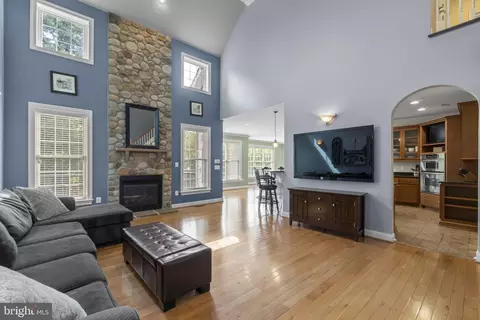 Living - 4229 Lafayette St, Frederick, MD 21704 photo 1 of 8