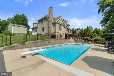 Exterior - 4229 Lafayette St, Frederick, MD 21704 photo 11 of 18