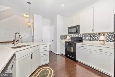 Kitchen - 6200 Murray Ter, Frederick, MD 21703 photo 4 of 7