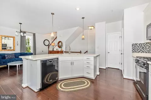 Kitchen - 6200 Murray Ter, Frederick, MD 21703 photo 6 of 7