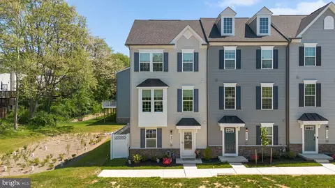 231 Bel Aire Ln, Frederick, MD 21702
