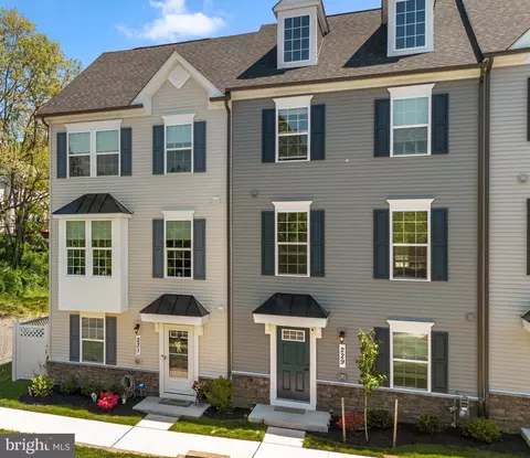 231 Bel Aire Ln, Frederick, MD 21702