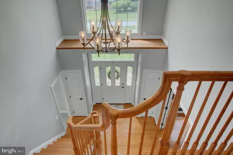 Entry Way - 6618 Nahal Dr, Frederick, MD 21702 photo 11 of 12