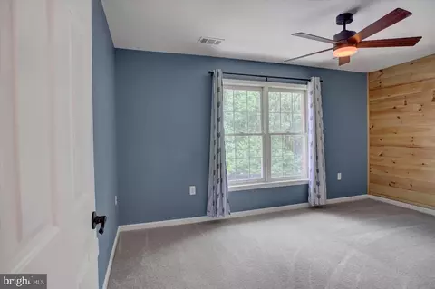 Bedroom - 6618 Nahal Dr, Frederick, MD 21702 photo 4 of 7
