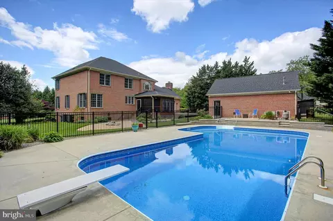 Exterior - 6618 Nahal Dr, Frederick, MD 21702 photo 3 of 21