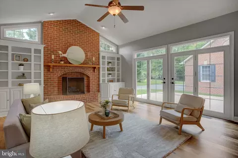 Living - 6618 Nahal Dr, Frederick, MD 21702 photo 5 of 6