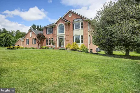 Exterior - 6618 Nahal Dr, Frederick, MD 21702 photo 6 of 21