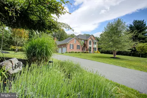 Exterior - 6618 Nahal Dr, Frederick, MD 21702 photo 4 of 21