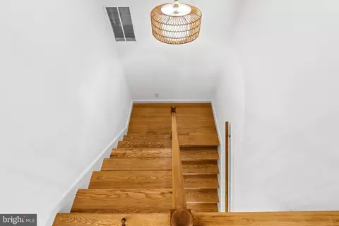 Entry Way - 6783 Sunnybrook Dr, Frederick, MD 21702 photo 4 of 4