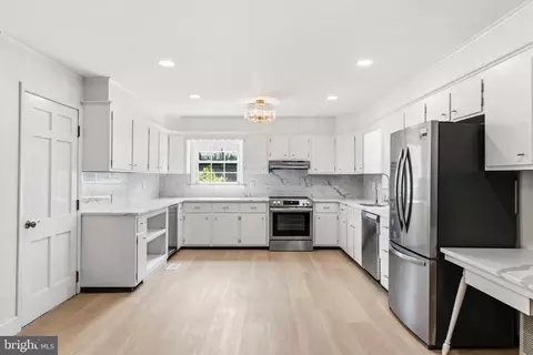 Kitchen - 6783 Sunnybrook Dr, Frederick, MD 21702 photo 1 of 4