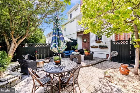 Exterior - 506 Elm St, Frederick, MD 21701 photo 7 of 11
