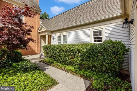 Exterior - 803 Dunbrooke Ct, Frederick, MD 21701 photo 11 of 17