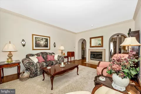 Living - 803 Dunbrooke Ct, Frederick, MD 21701 photo 2 of 2