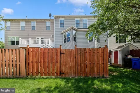 Exterior - 605 Tivoli Rd, Frederick, MD 21703 photo 7 of 9