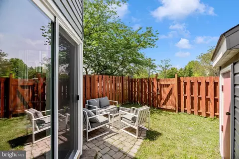 Exterior - 605 Tivoli Rd, Frederick, MD 21703 photo 4 of 9