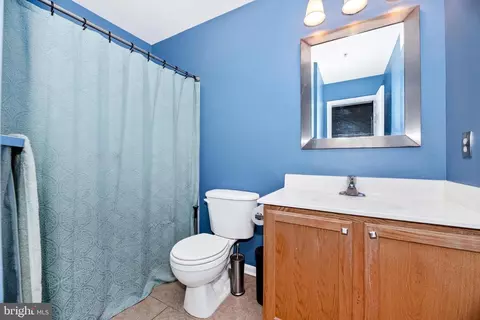 Bath - 605 Tivoli Rd, Frederick, MD 21703 photo 2 of 2