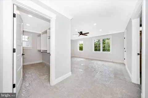 Entry Way - 109 W 13th St, Frederick, MD 21701 photo 7 of 10