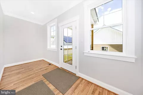 Entry Way - 109 W 13th St, Frederick, MD 21701 photo 3 of 10