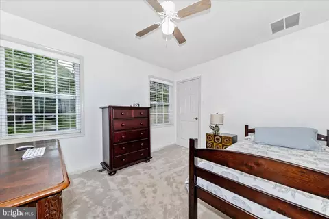 Bedroom - 306 E D St, Brunswick, MD 21716 photo 5 of 11